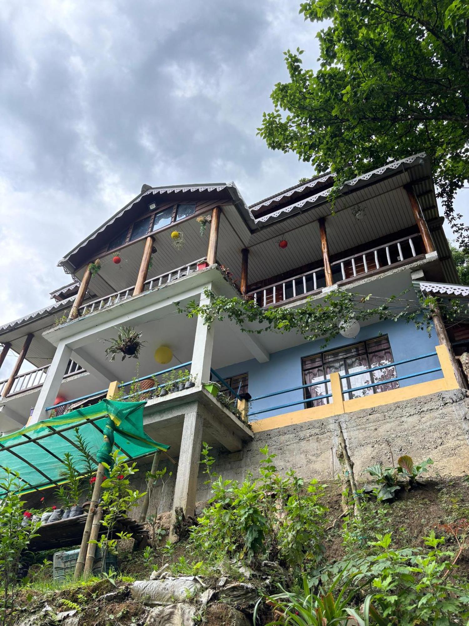 Hosanna Homestay Дарджилинг Экстерьер фото